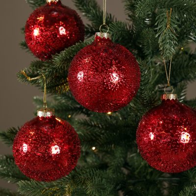 Røde juletrekuler